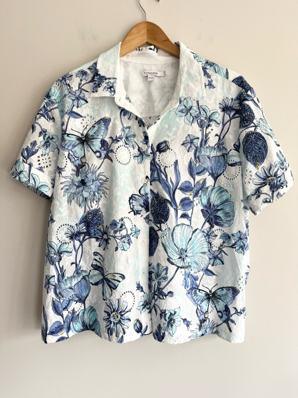 Chico's White and Blue Printed Button-Front Shirt size 14